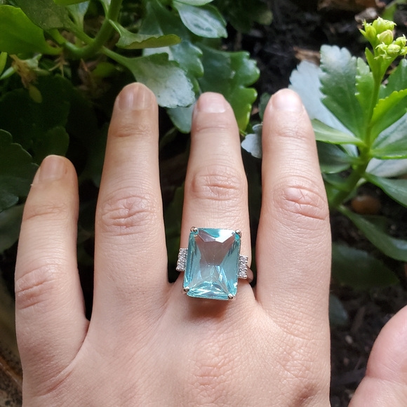 NWOT Silver Aquamarine Ring - Picture 9 of 16